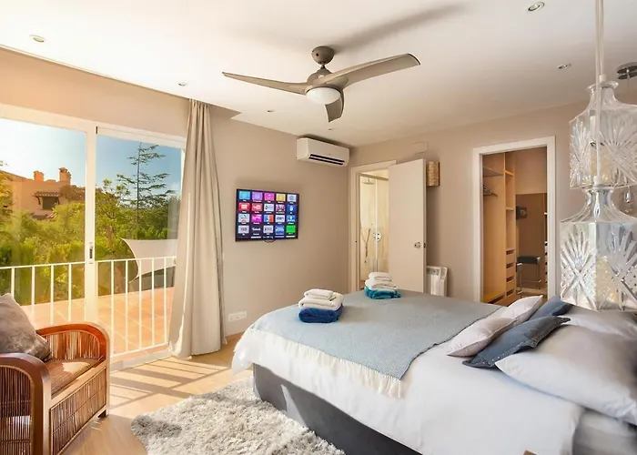 Casa Eucalyptus Family Estepona